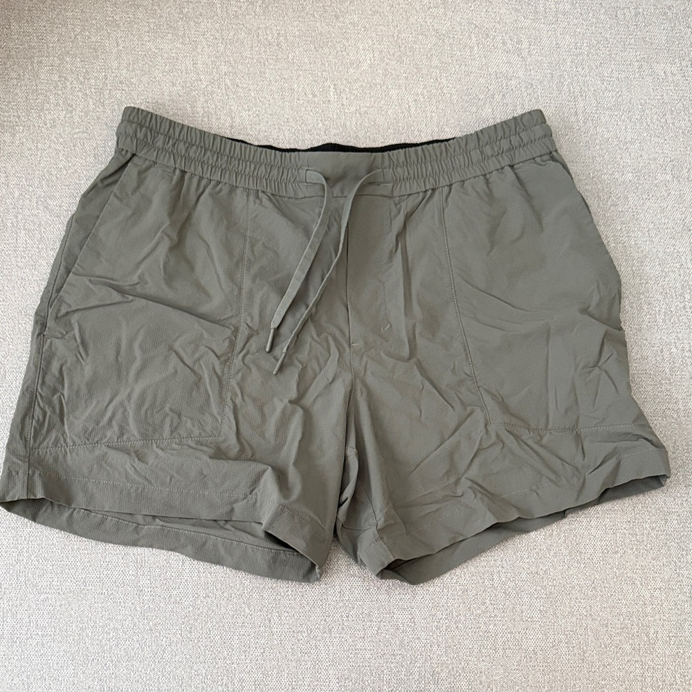 Lululemon Bowline Shorts